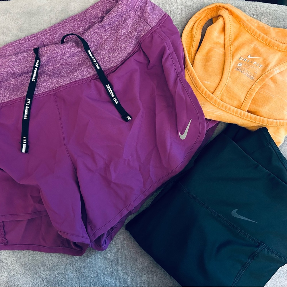 Nike workout 3pcbundle shirt, shorts, & full length leggings sz small- pre-owned